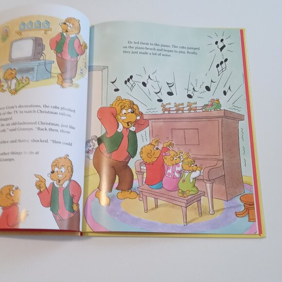 The Berenstain Bears' Old-Fashioned Christmas, 50th Anniversary - Picture 7 of 9